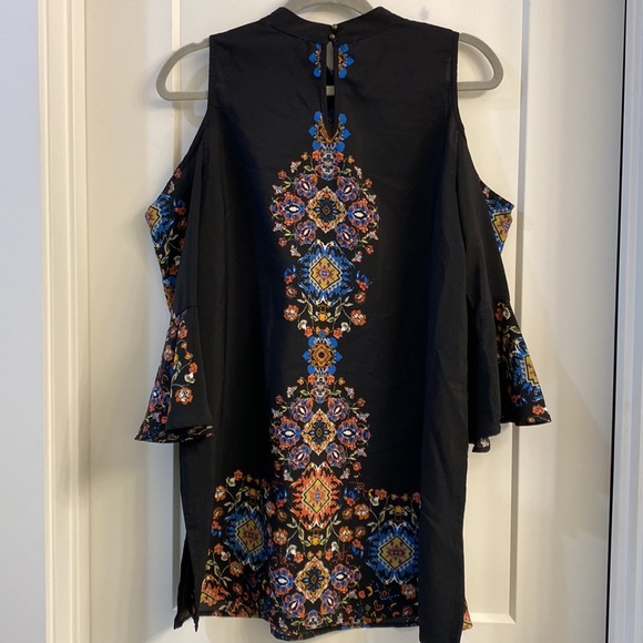 Tunic - Picture 4 of 5